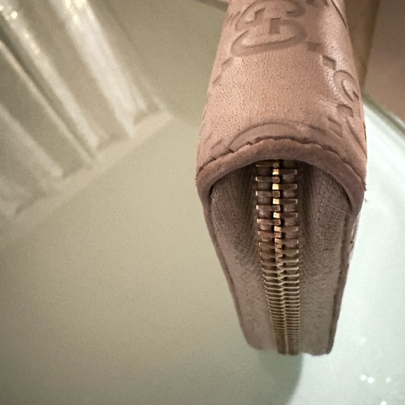 Rare Gucci Guccissima Zip Around Wallet in Off White / Taupe - Picture 5 of 13